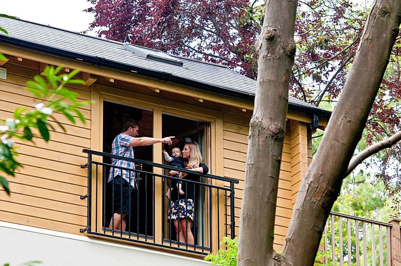 Alum Chine Log Cabin Villa Bournemouth Exterior photo