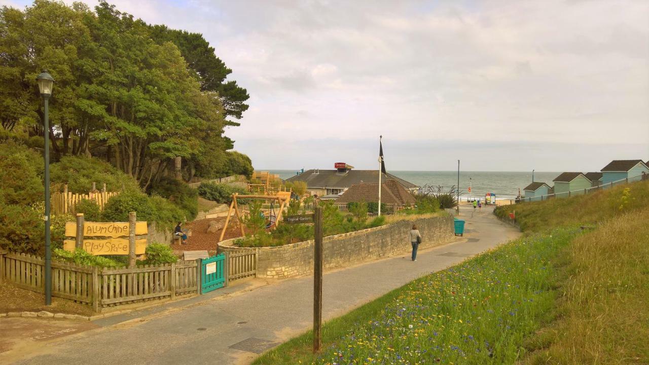 Alum Chine Log Cabin Villa Bournemouth Exterior photo